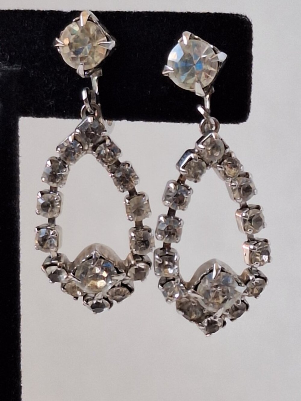 Vintage 1950s Silver Tone Rhinestone Open Teardrop Screw Back Drop Earrings